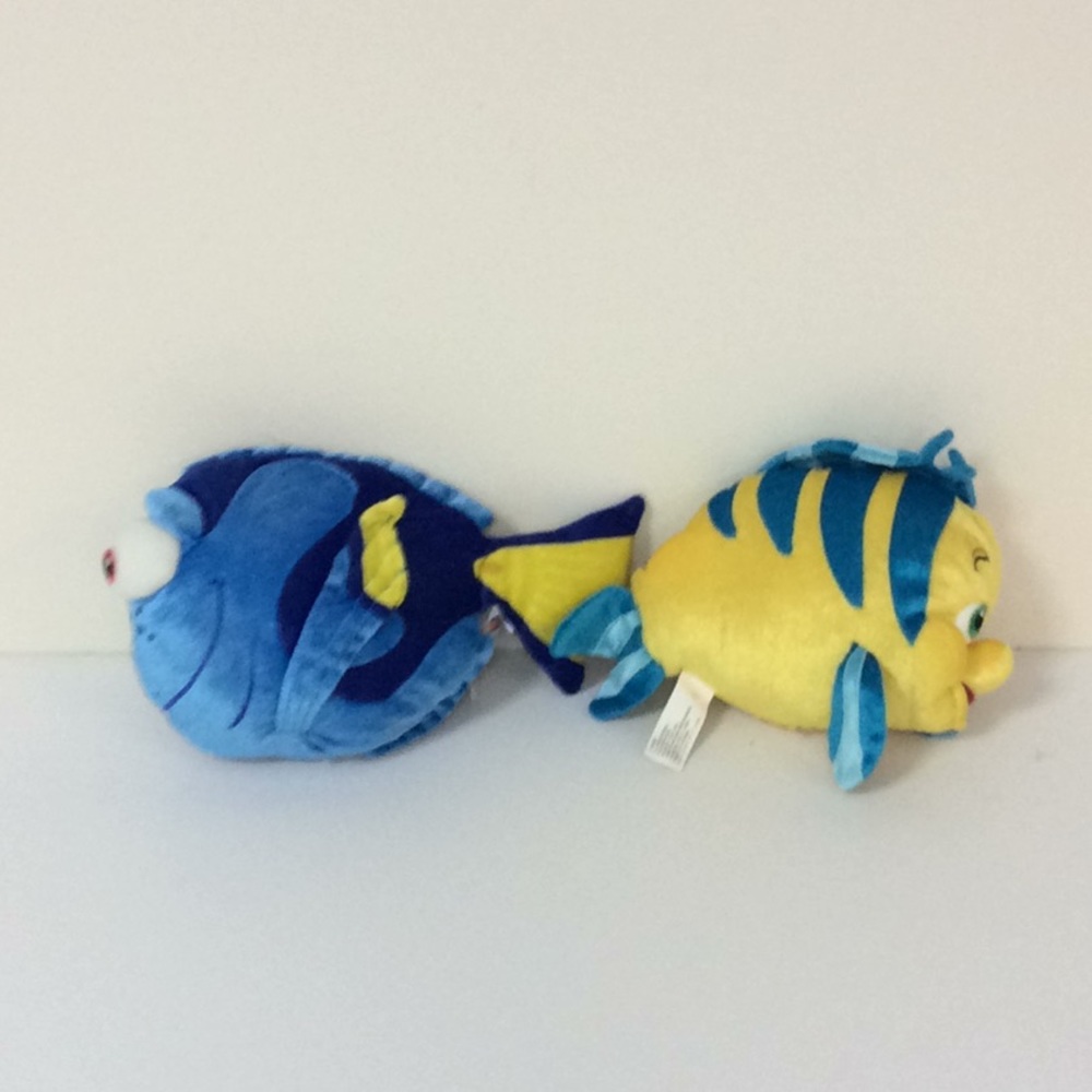 4/ $28 Disneyland Dory and Flounder